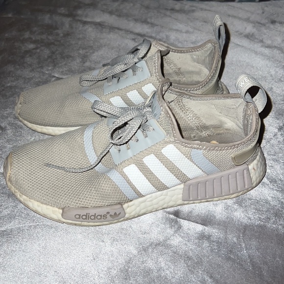 Adidas NMD R1 - Picture 4 of 10